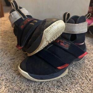 Men's Navy and Red Sneakers